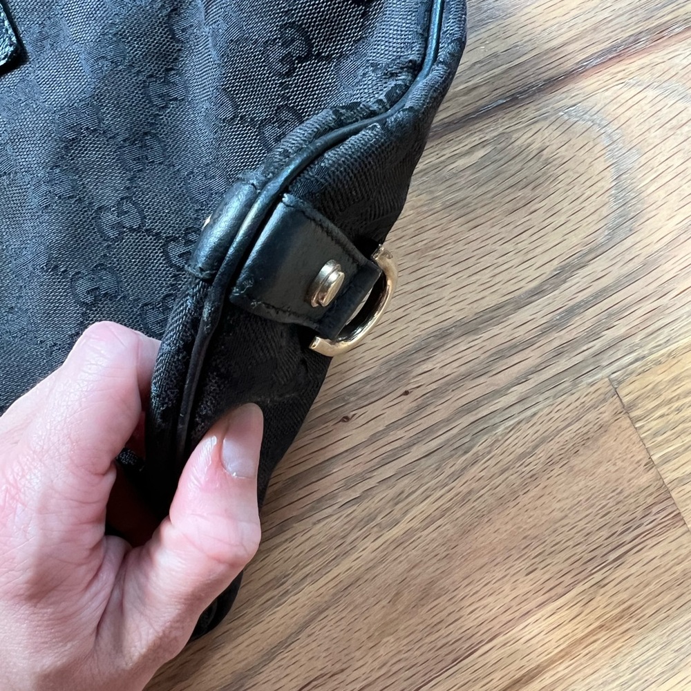 Gucci Abbey Canvas Crossbody - Picture 17 of 17